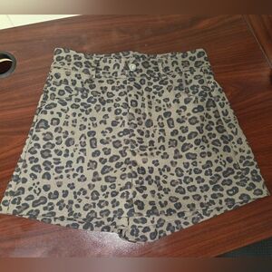 Glam Leopard Print Skort in Tan and Black